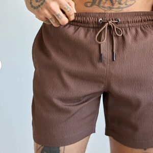 Chubbies Brown Ribbed Drawstring Lined Zip Pocket Short Board Swim Trunks S